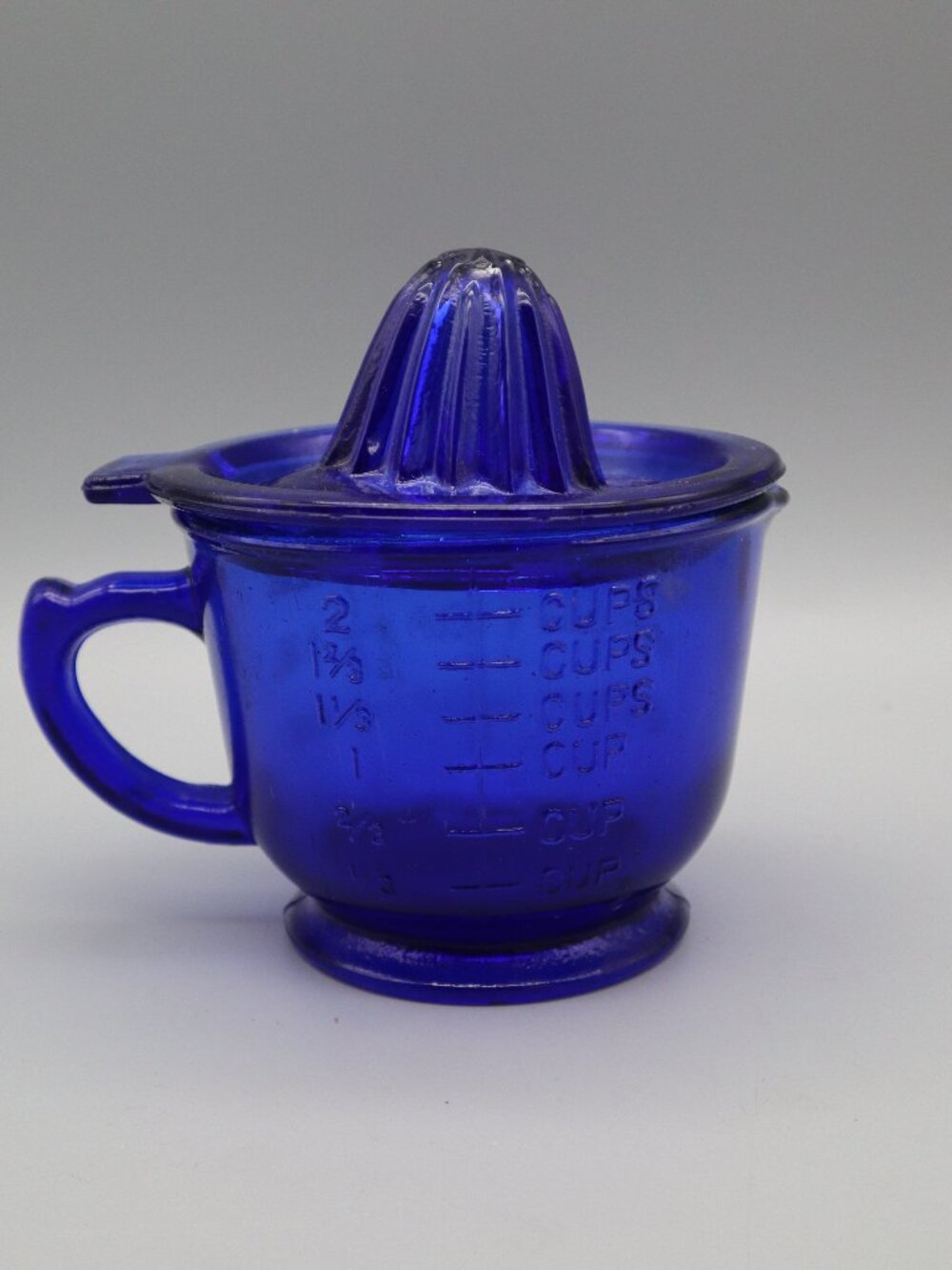 Vintage '30s Hazel Atlas Cobalt Blue Measuring Mixing Cup & Citrus Juicer Reamer